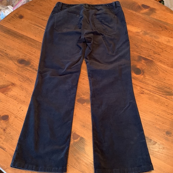 Eddie Bauer Black Velvet Pants size 4 - Picture 2 of 12